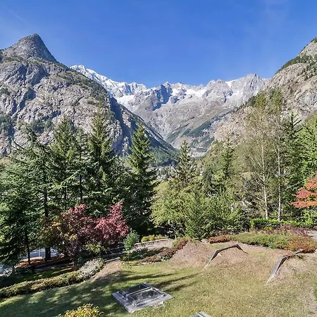 Maison Des Melezes Courmayeur